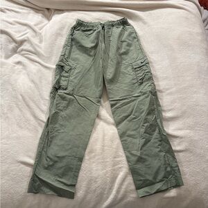 Nike women’s woven cargo pant